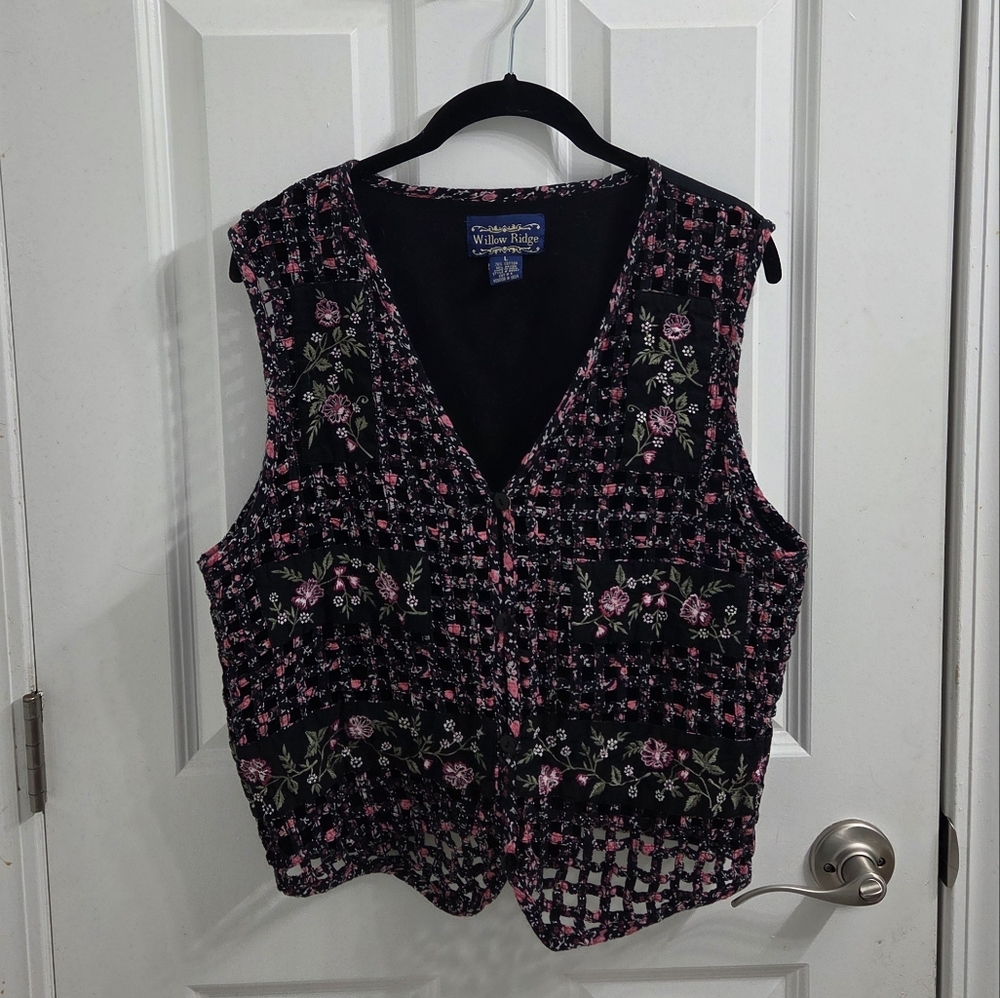 Willow Ridge Vest - Picture 2 of 6